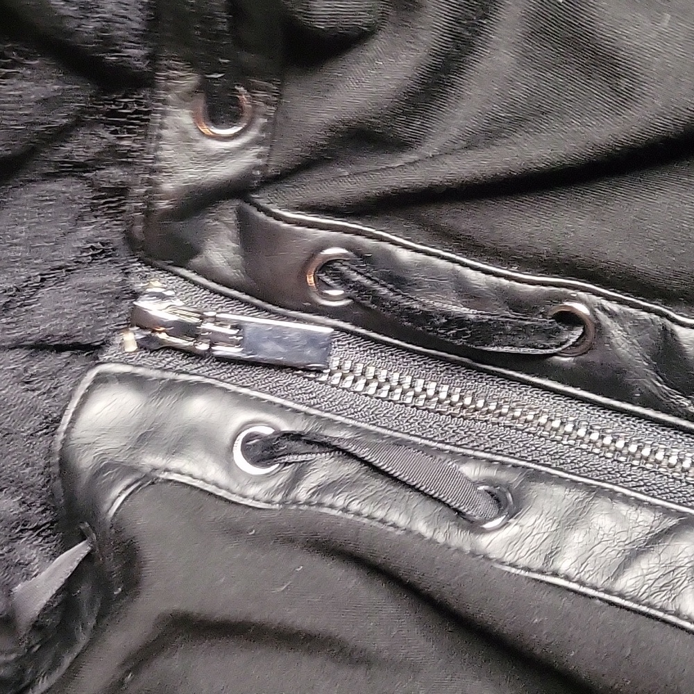 Black Lacy Corset Detail Zip Up Cardigan - Picture 6 of 9